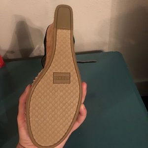 New Toms wedges